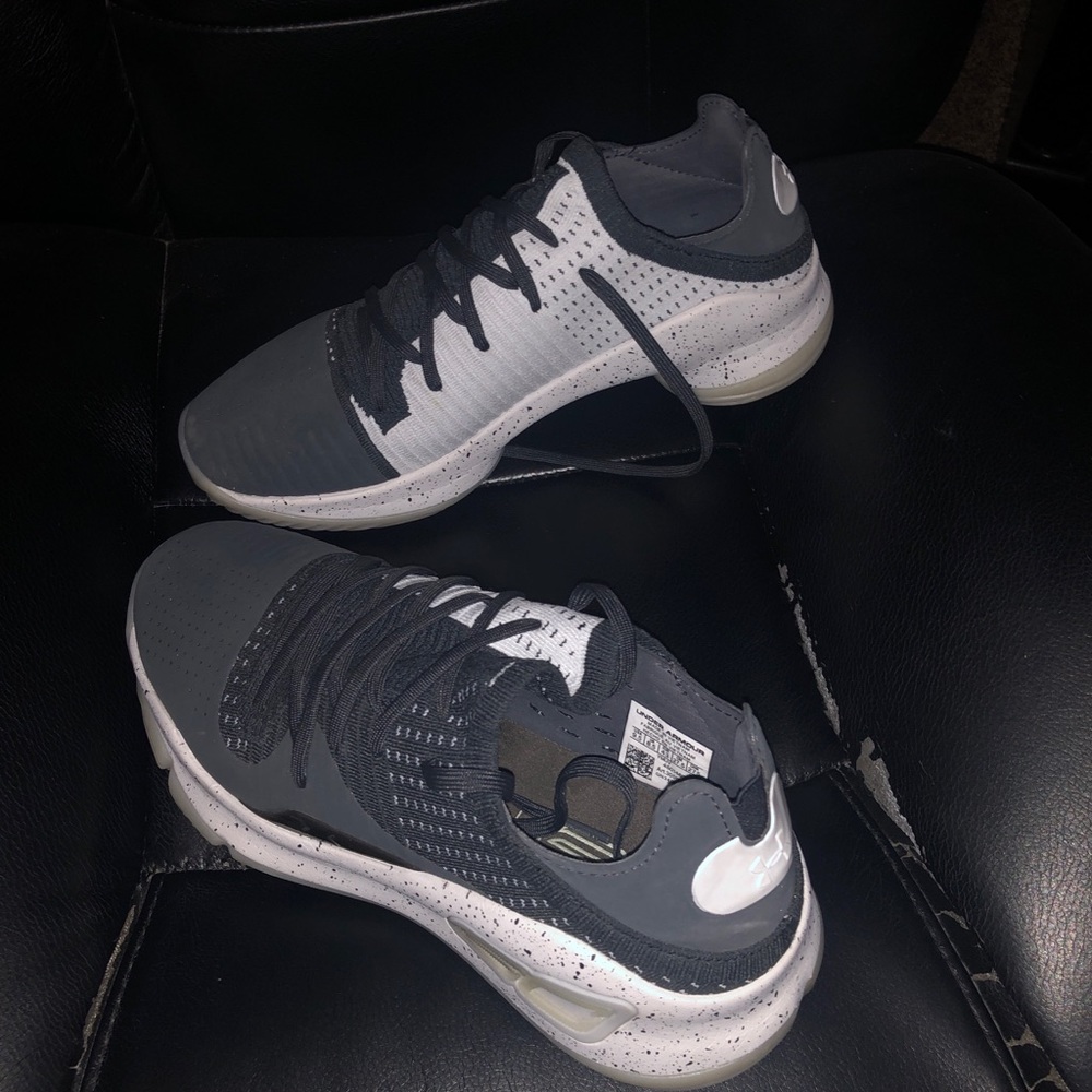 Under Armour Curry 4 Low.
